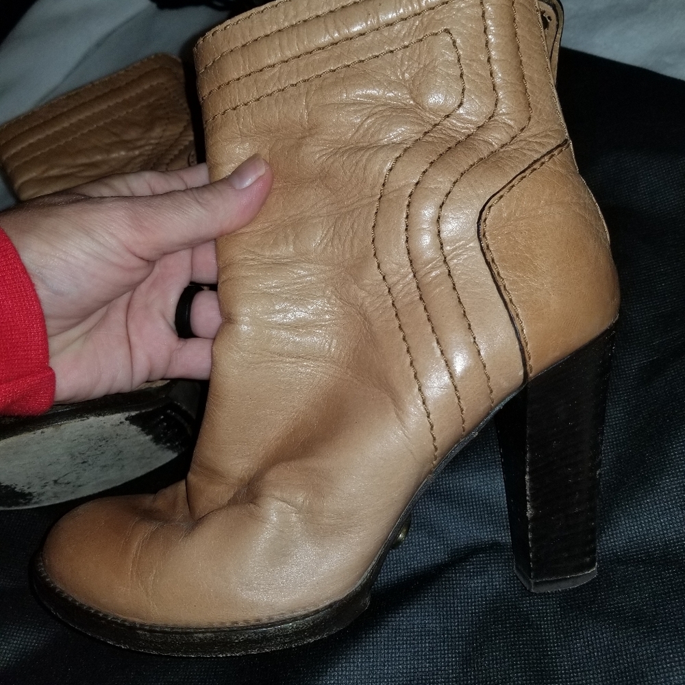 ❗🔥HOST PICK 🔥Chloe Lambskin Soft Ankle Boots❗ - Picture 3 of 9